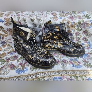 Vintage, made in England, tie dye, dr. Martens 8 eye boots